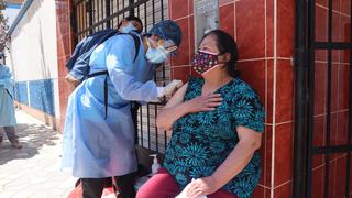 Estrategias de vacunación  y búsqueda casa por casa logran inmunizar a unas 7110 personas