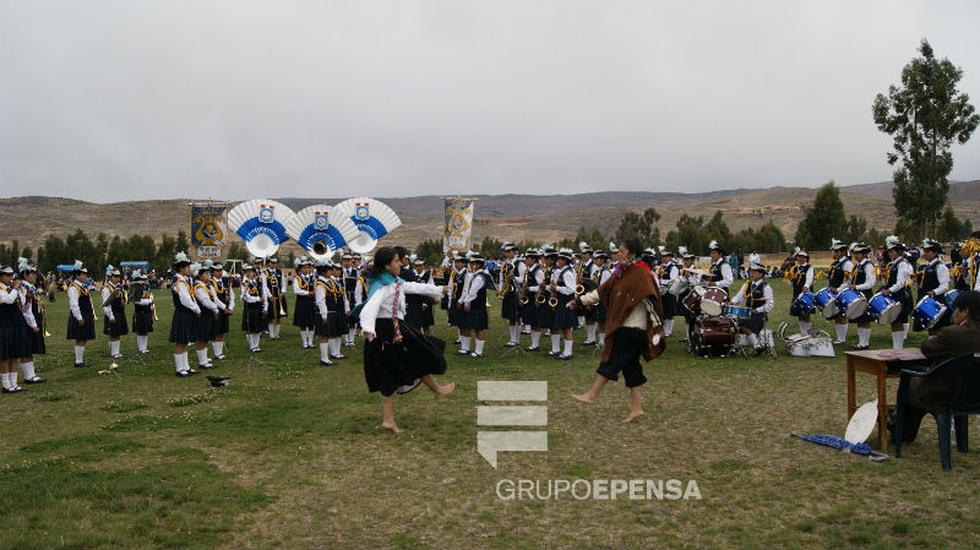 Nuestra Señora Del Carmen Gana Concurso De Bandas Peru Correo