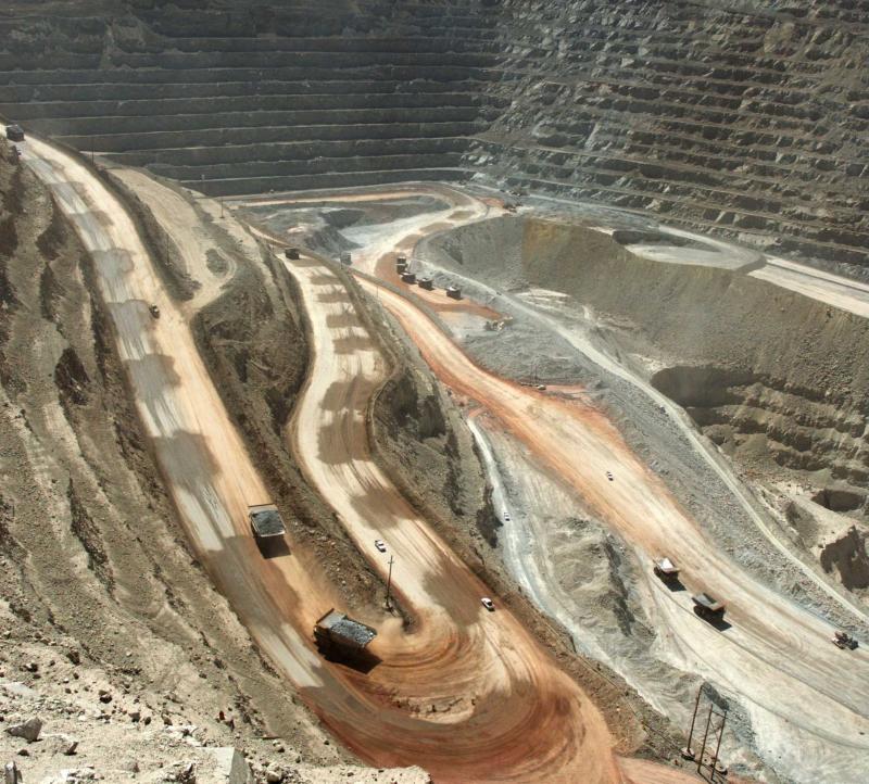 Anglo American contrata a Fluor para construir Quellaveco