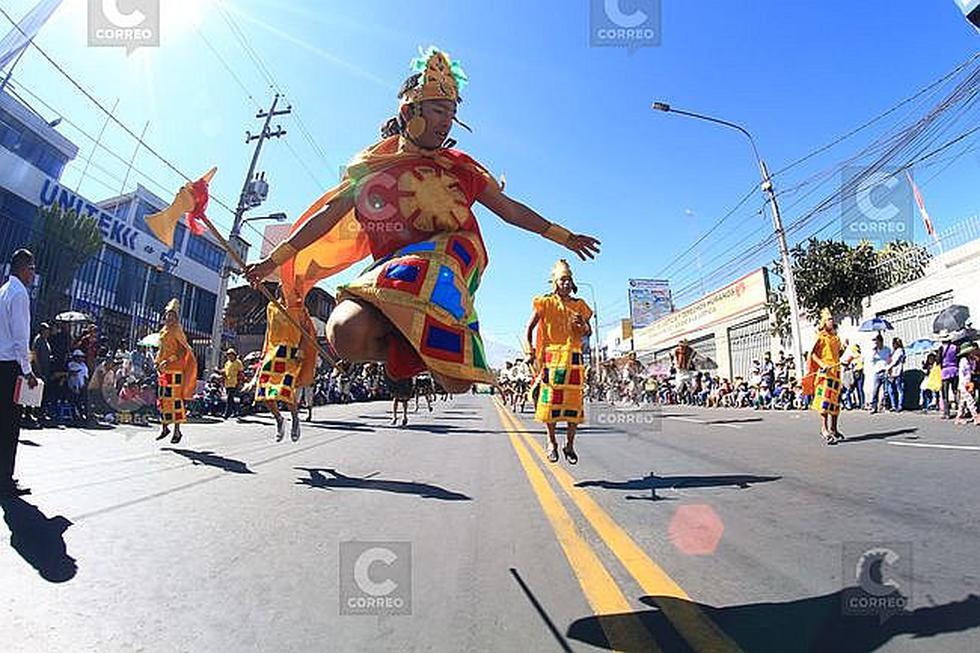 CIRCA celebró sus 59 años con colorido corso (FOTOS)
