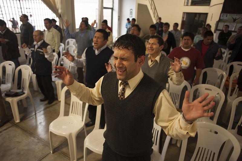 ​Cristianos seguirán siendo grupo religioso más numeroso de A. Latina 