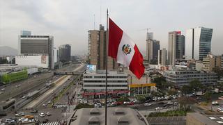 Economía peruana crecería 2.7% en el primer trimestre por impulso de los sectores comercio y servicios, estima CCL
