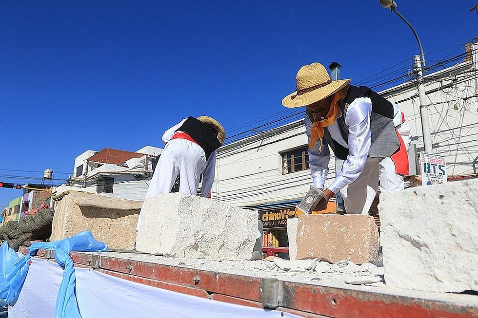 Vecinos de Cerro Colorado festejan aniversario con danzas (FOTOS)
