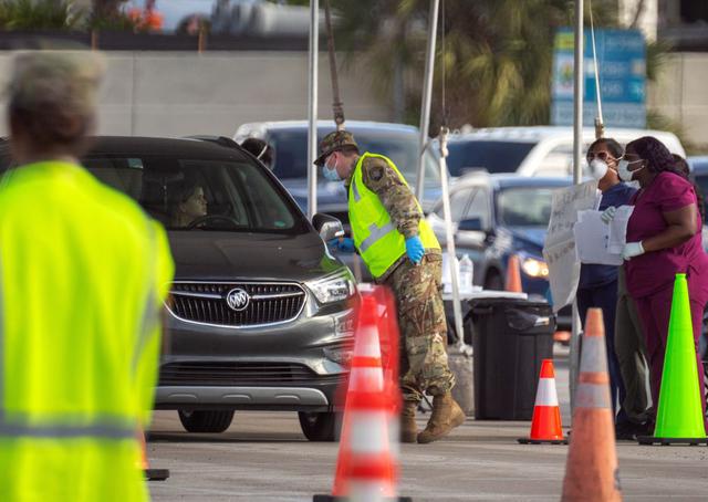Miami Dade, con 267 casos, 40 más que ayer, es el condado con más casos confirmados, seguidos de su vecino Broward, que pasó de 217 a 258. Entre los dos suman casi la mitad de los casos del estado. (Foto: EFE)