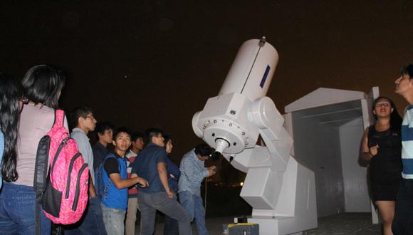 UNICA promueve la astronomía