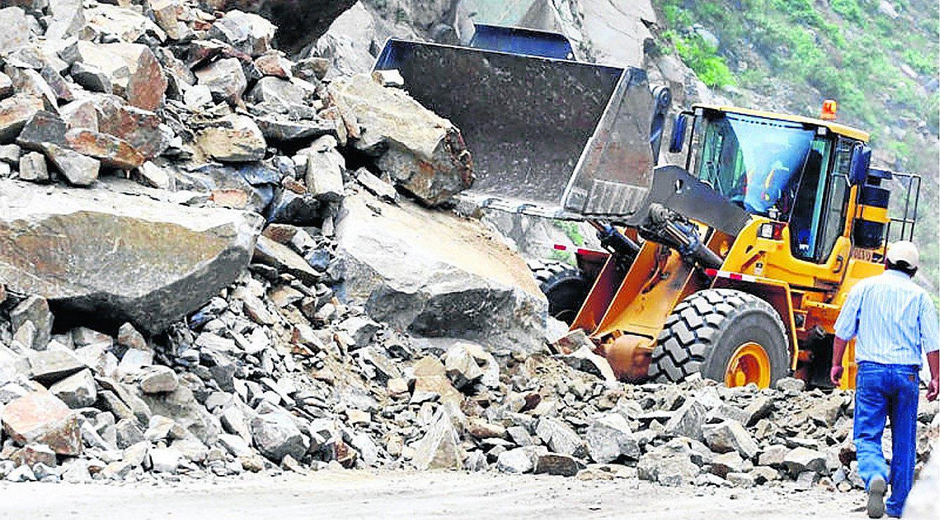 Áncash: Enrique Vargas dice que se necesitan S/. 8 mllns para reconstruir vías