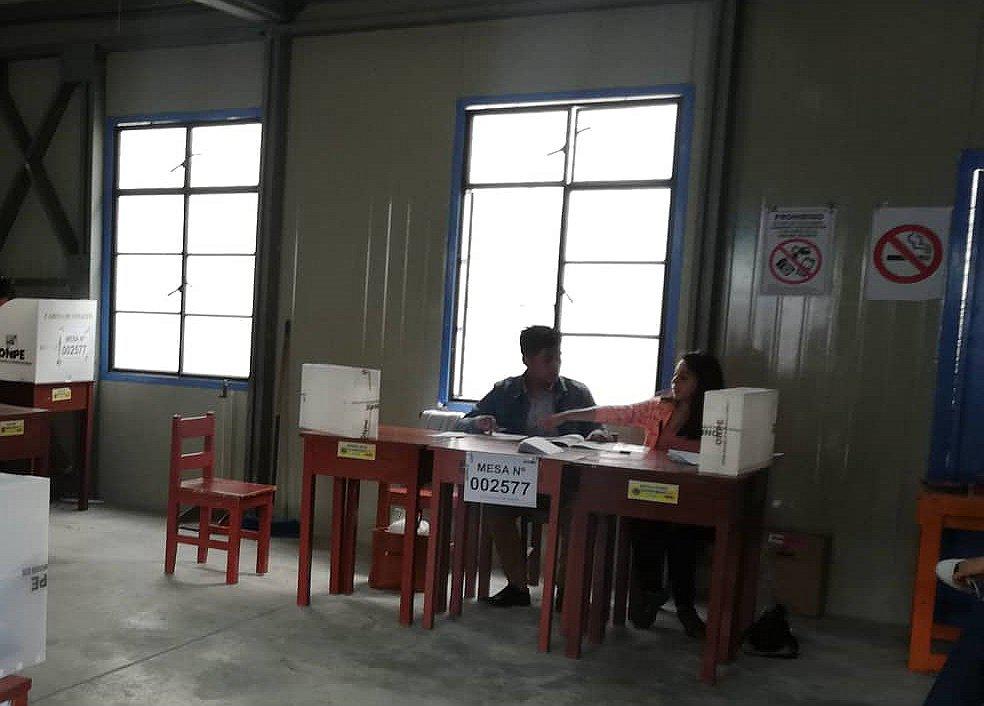 Electores hacen colecta para que ciudadano acepte ser miembro de mesa