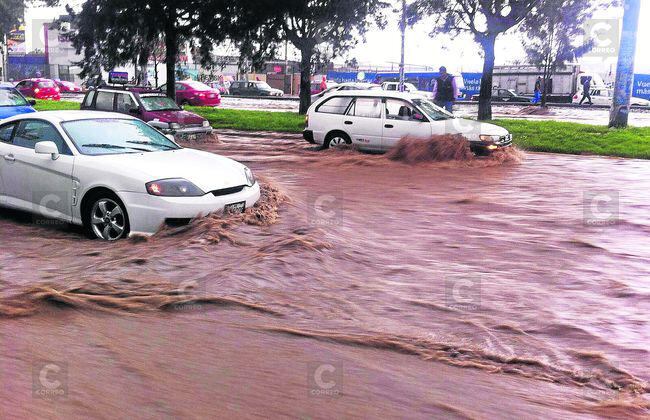 Arequipa: Tres horas de lluvia azotó seis distritos de la Ciudad Blanca 