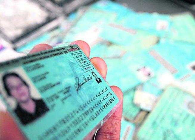 Cambiar de nombre o agregarse uno en 4 pasos 