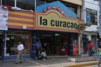 FERREÑAFE: Roban 35 mil soles en artefactos de la tienda Curacao
