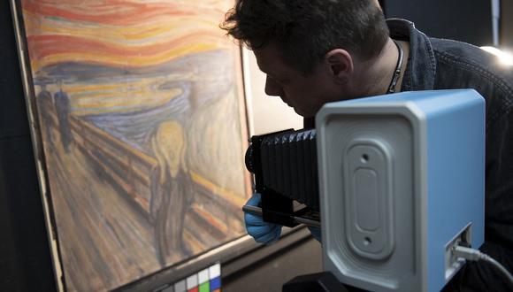 Un examen por termografía infrarroja realizado por el Museo Nacional de Noruega sobre una de las cuatro versiones pintadas por el artista determinó que fue él quien escribió “Sólo pudo haber sido pintado por un loco” en la esquina de su obra. (Foto Annar Bjoergli / Museo Nacional de Noruega / AFP)
