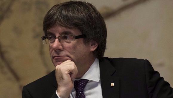 Cataluña: Puigdemont hace advertencia a Rajoy y exige diálogo (VIDEO)