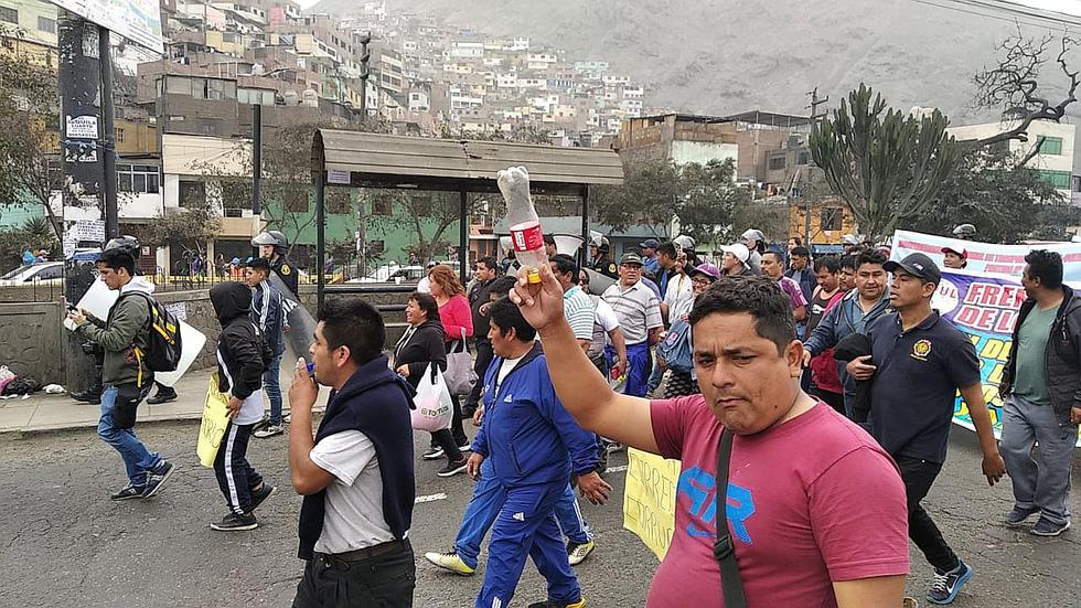 Corredor Morado: enfrentamientos y congestión dejó marcha en San Juan de Lurigancho (FOTOS)