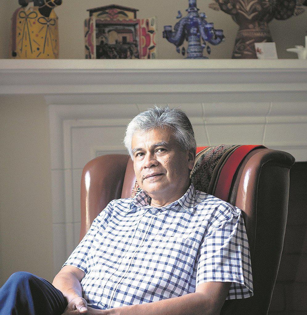 Aldo Panfichi: “Un héroe del siglo XXI  es un civil, hombre o mujer”