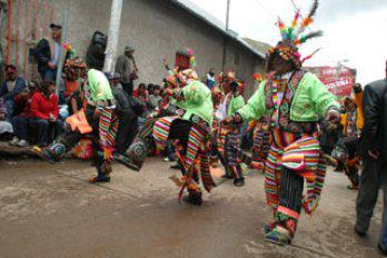 Tinkus... ritual ancestral