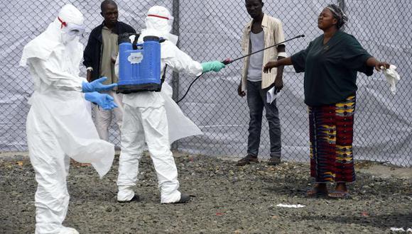 Estados Unidos anunció que ampliará controles en aeropuertos por ébola