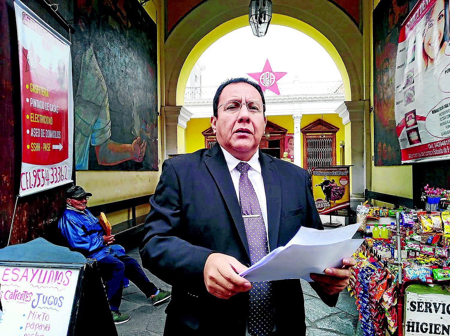 José Miranda: “Incluyendo a los apristas, la mayoría de congresistas son un insulto”