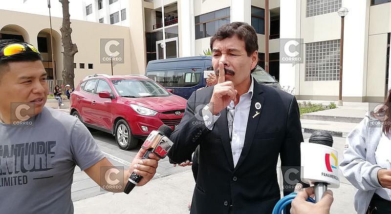 Alfredo Zegarra se apegará al derecho del silencio