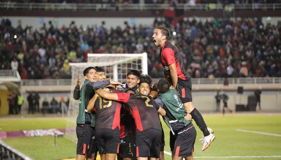 Melgar derrotó 2-0 a Deportivo Cali en estadio de la UNSA. El club Internacional de Brasil sería el rival de Melgar en cuartos de final del certamen. (Foto: Leonardo Cuito)