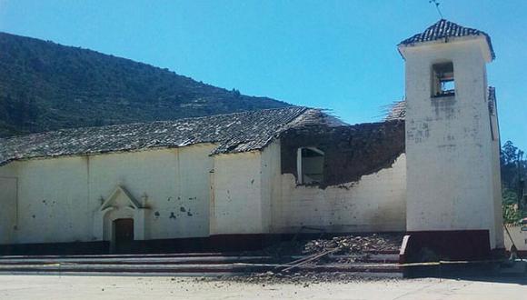 Colapsa techo de iglesia colonial San Francisco de Asís en Aymaraes