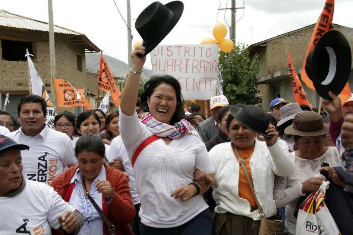 Keiko promete mantener programas sociales