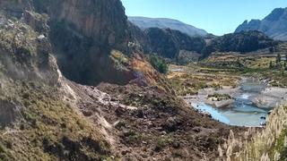 Otro deslizamiento de tierra interrumpe el caudal del río Colca en Arequipa