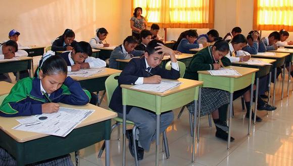 45% de avance curricular en colegios de Cusco