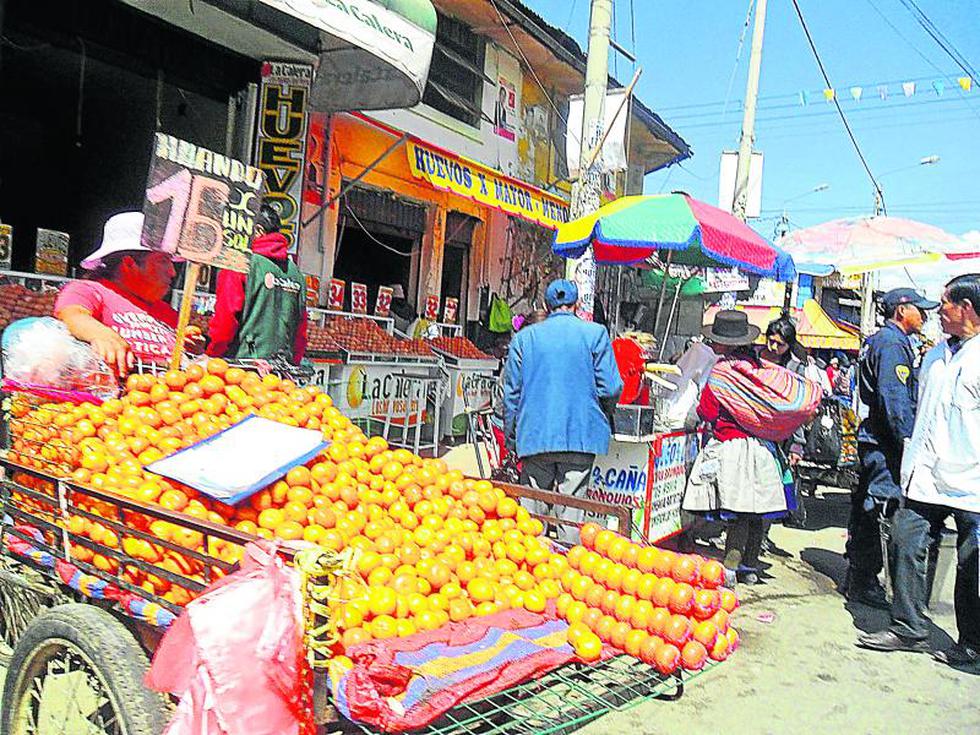 Escandaloso comercio informal amenaza a Huancayo 