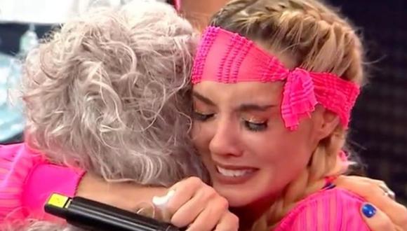 Brenda Carvalho y su madre protagonizaron emotivo reencuentro en "Reinas del show". (Foto: Captura América TV).