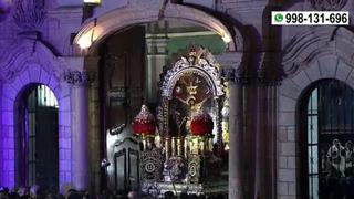 El Señor de los Milagros regresó a la Iglesia Las Nazarenas acompañado de miles de fieles tras penúltimo recorrido