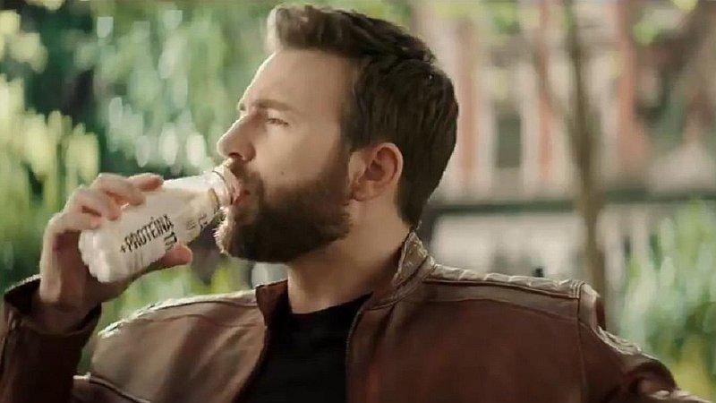 Chris Evans se vuelve viral tras anuncio de leche en México 