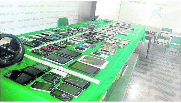 Decomisan 105 celulares de dudosa procedencia en el mercado de Piura