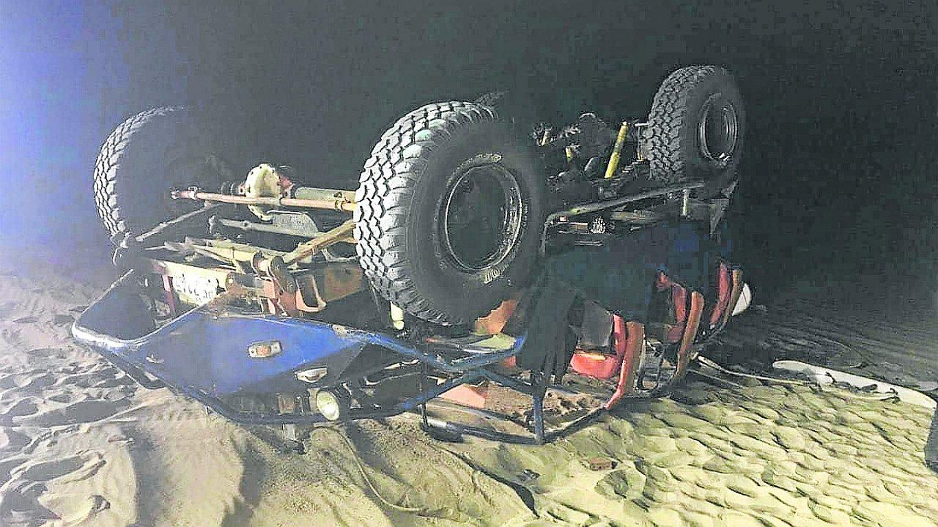 Dos muertos en volcadura de tubular cuando recorría las dunas de Huacachina