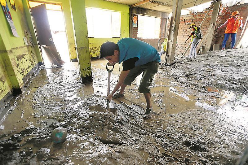 108 familias afectadas  por huaicos en Chosica (VIDEO DRONE)