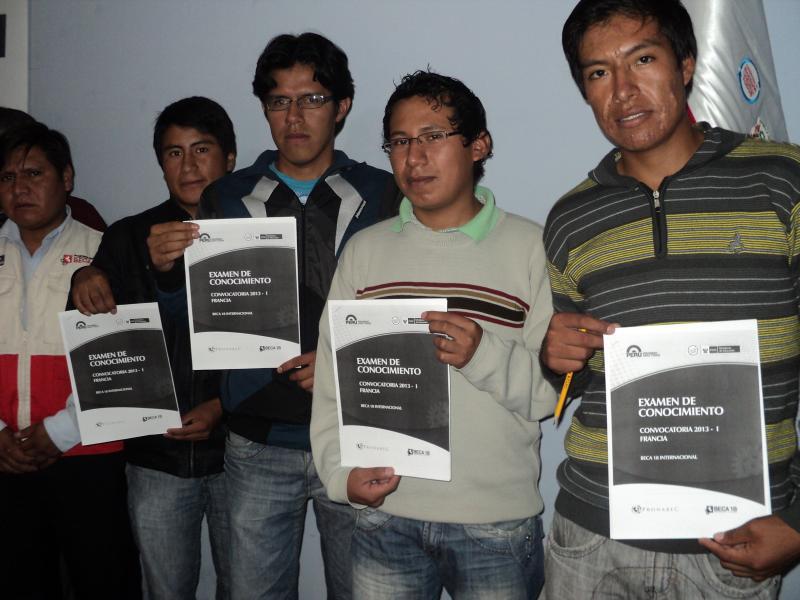 Jóvenes de Beca 18 postulan para estudiar en Francia