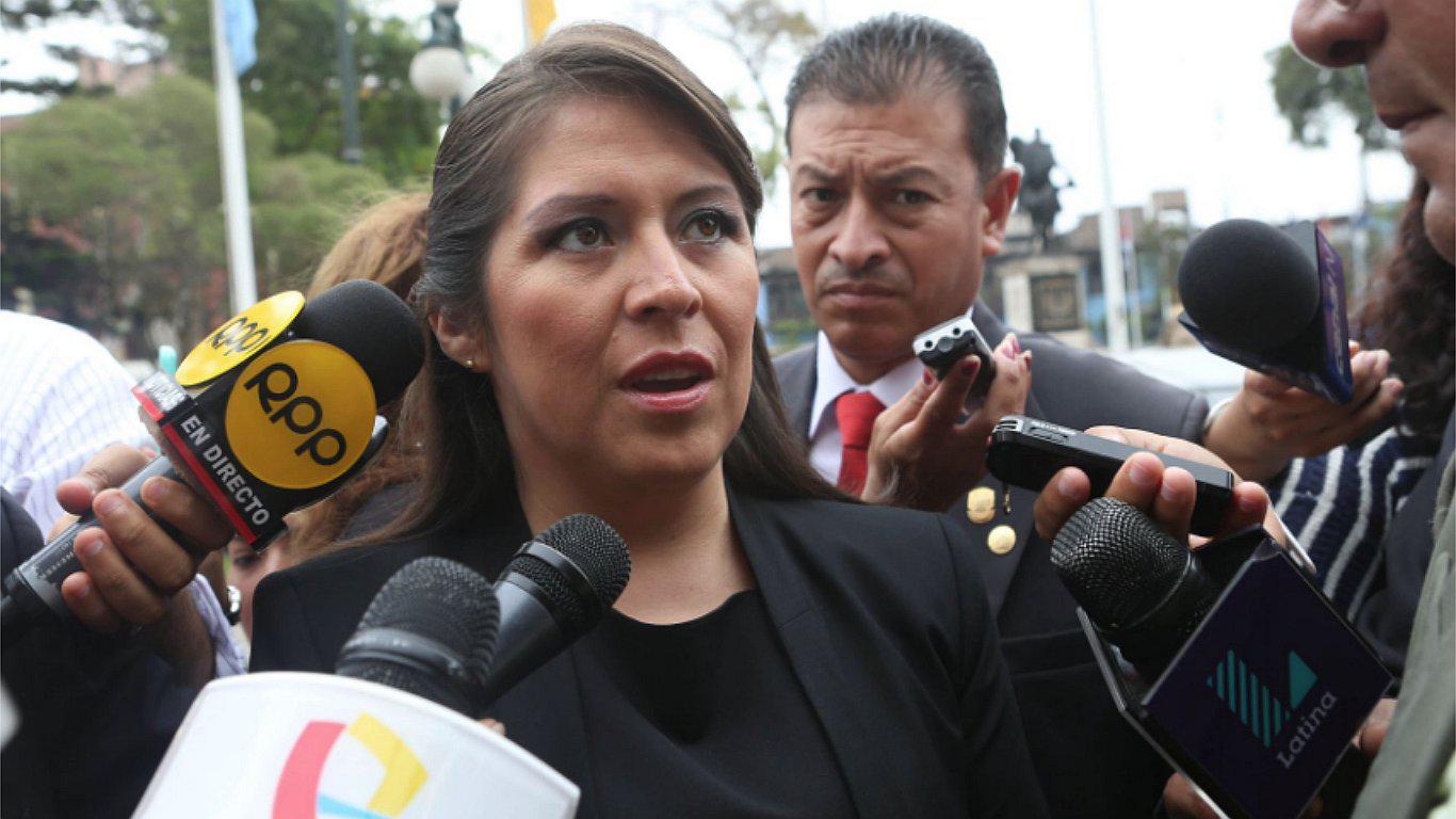 Congresista Yeni Vilcatoma regresó a Fuerza Popular 18 horas antes de presentarse en lista para Mesa Directiva
