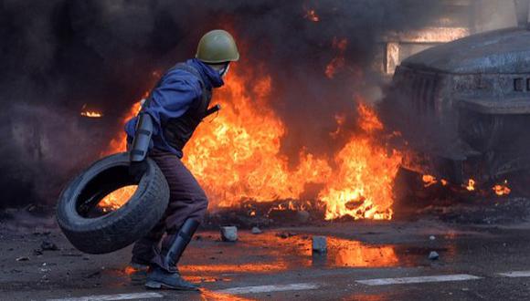 Cinco muertos y al menos 150 heridos por enfrentamientos en Ucrania
