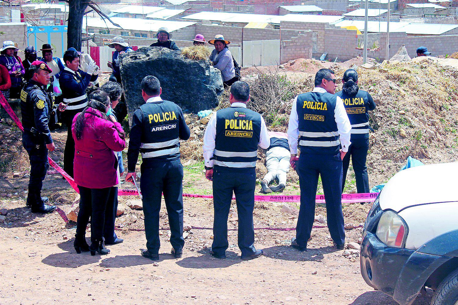 Delincuentes truncaron la vida de un varón a sus 19 años y lo abandonaron en lugar poco transitado de Chejoña.