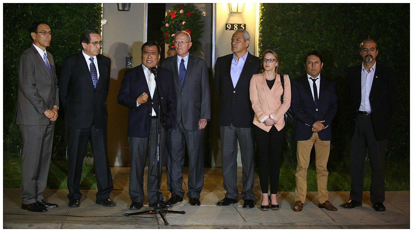 APRA se compromete ante PPK a respetar reforma universitaria