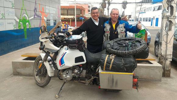 Motociclista italiano queda varado en Moquegua tras hurto de sus documentos