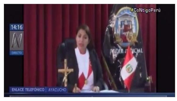 Jueza realiza audiencia vistiendo la camiseta de la selección peruana (VIDEO)