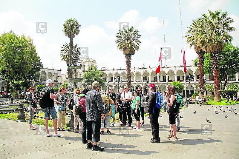 Movimiento migratorio se incrementa en 30% en Arequipa