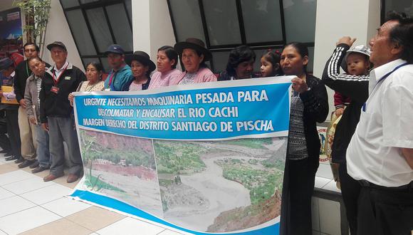 Pobladores de Santiago de Pischa piden apoyo al GRA para encauzamiento de río antes de temporada de lluvia