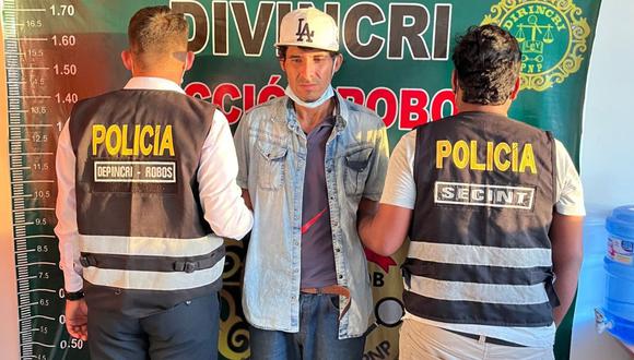Según la Policía Nacional del Perú, Junior Alexander Olazábal Bejarano habría participado junto a otra persona más en el hurto de pertenencias de dos hombres.