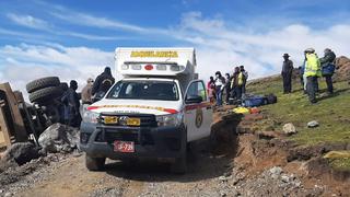 Huancavelica: Conductor extranjero fue rescatado tras estar atrapado 12 horas en el vehículo que se volcó