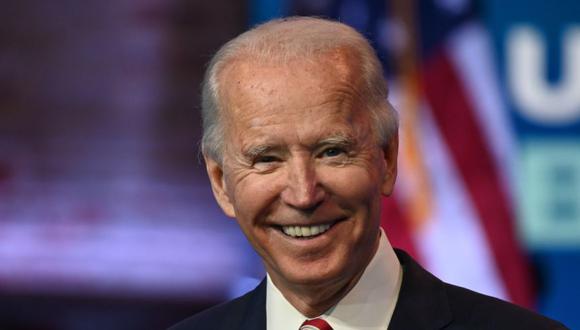 Mediante un comunicado, Joe Biden dio la bienvenida a la liberación de la ayuda gubernamental para su equipo de transición. (ROBERTO SCHMIDT / AFP)