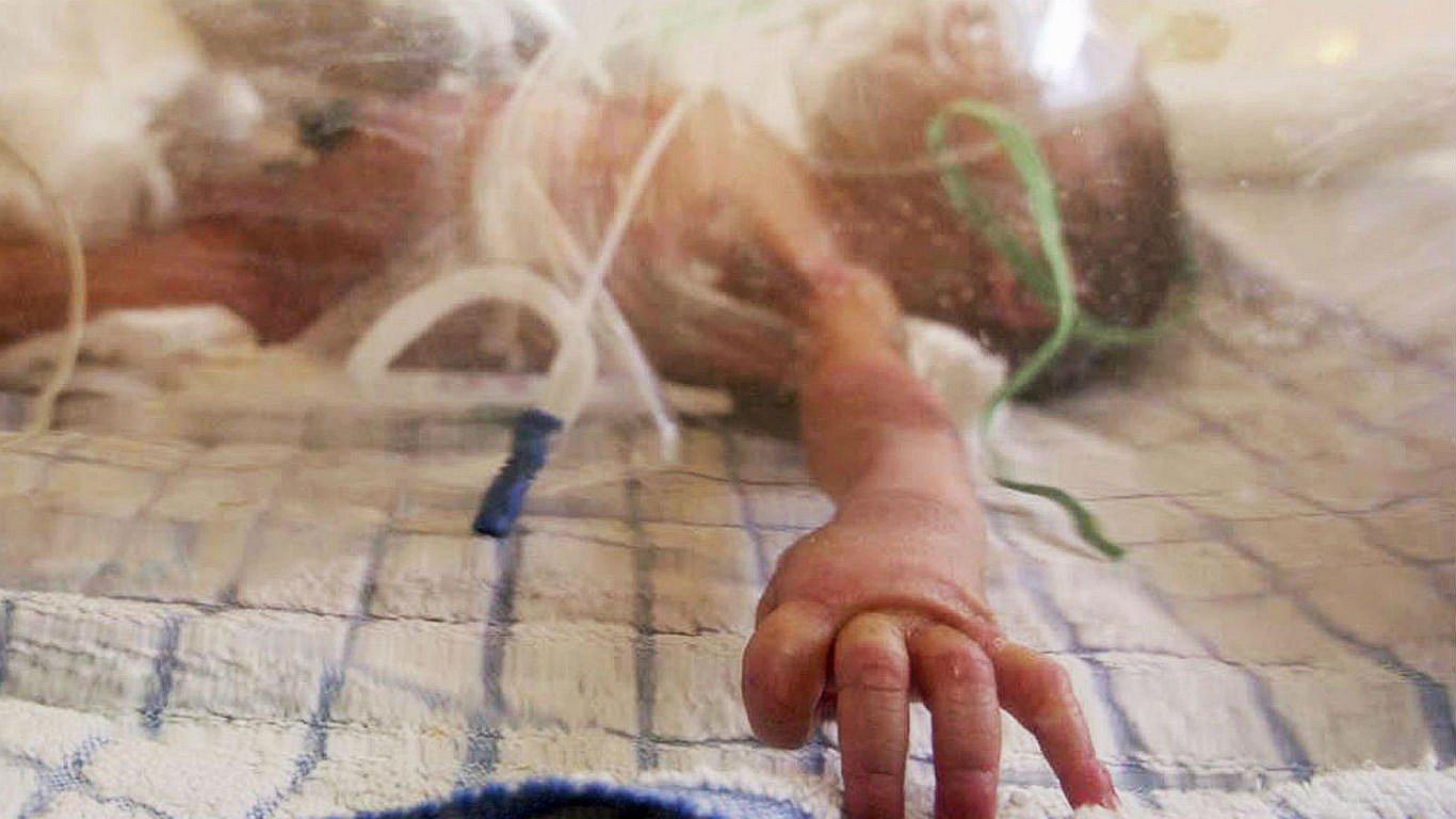 Bebé muere de hambre por dieta vegetariana sin gluten