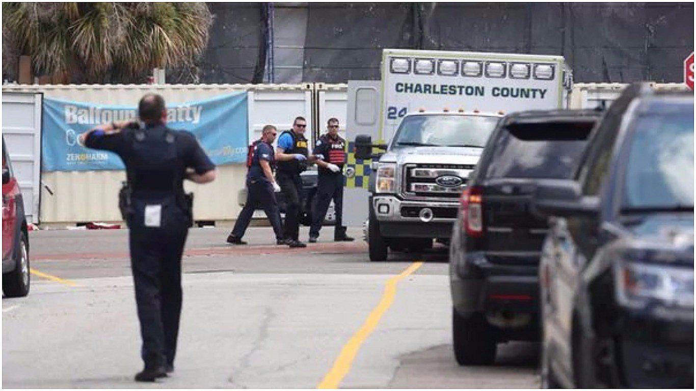 EE.UU.: Al menos un herido en un "tiroteo activo" en Charleston 