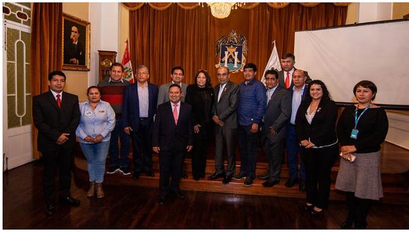Alcaldes firmaron plan para atender emergencia en gestión de residuos sólidos en Trujillo