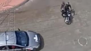 Impactantes imágenes del choque entre un taxi y una motocicleta en Tacna (VIDEO)
